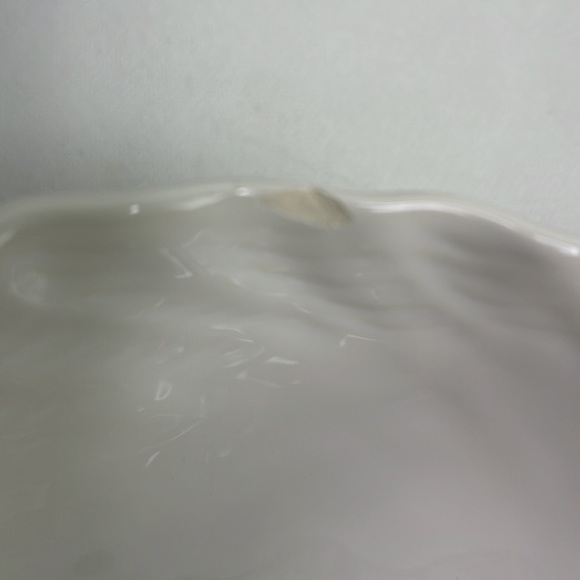 Bordallo Penereiro Three Legged Shell Bowl - Picture 7 of 7